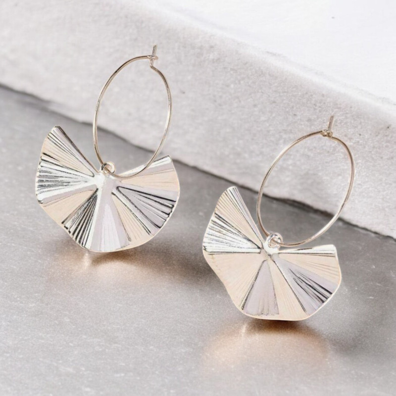 Boucles d'oreilles argentées feuille ondulée