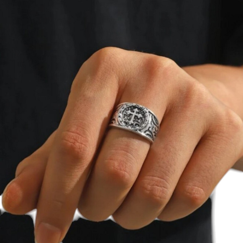 Bague ajustable homme croix argenté