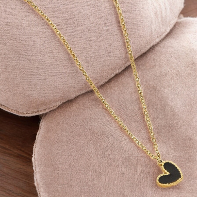 Collier doré coeur noir acier
