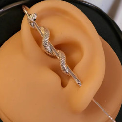 Boucle d'oreille traversante serpent argenté