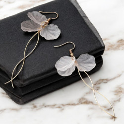 Boucles d'oreilles dorées fleurs torsadées