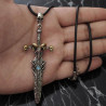Collier argenté épée Warcraft