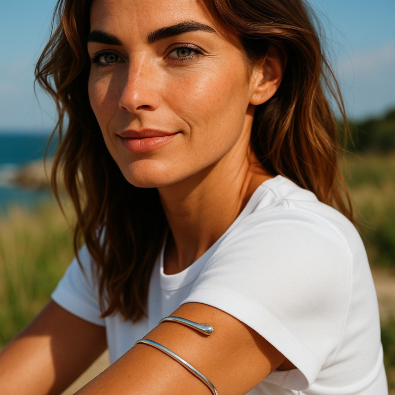Bracelet de bras ajustable goutte argentée