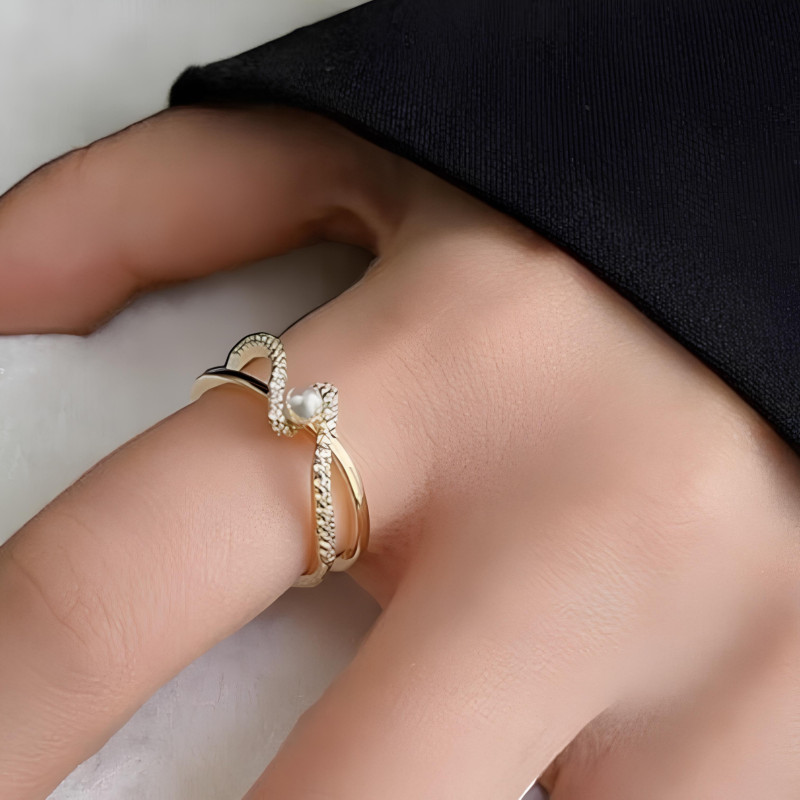 Bague ajustable doré strass et perle blanche Plaqué or