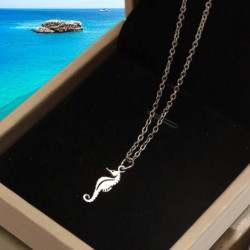 Collier argenté hippocampe acier