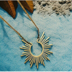 Collier doré demi-soleil éclatants Acier