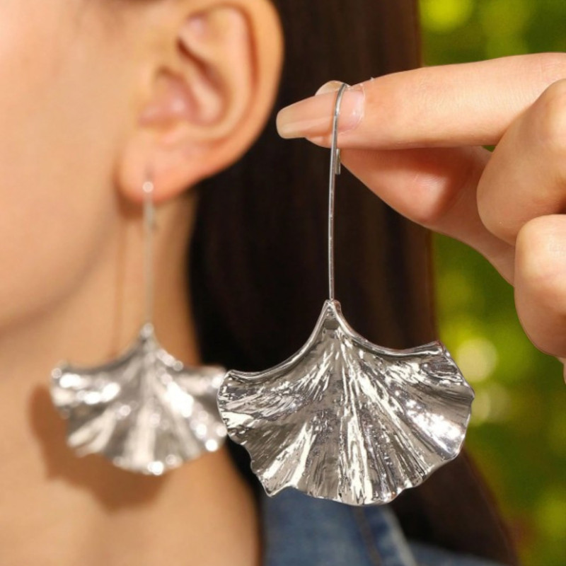 Boucles d'oreilles feuilles de ginkgo argentées