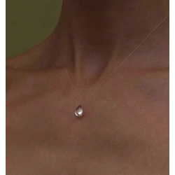 Collier transparent avec goutte
