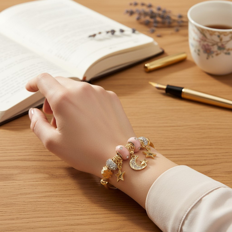 Bracelet charms doré lune et étoile rose Acier