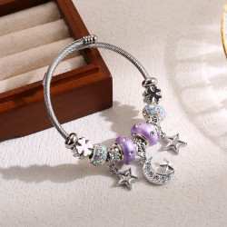 Bracelet charms argenté lune, étoile et perles violettes Acier