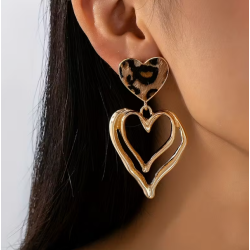 Boucles d'oreilles dorées cœurs ajourés et léopard