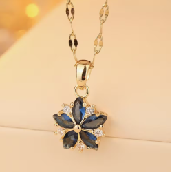 Collier doré fleur zircon bleu Plaqué or
