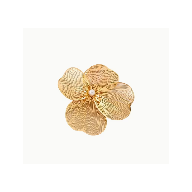 Broche dorée fleur filigranée