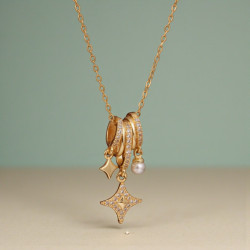 Collier doré anneaux étoilés Plaqué or