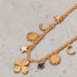Collier charms doré étoiles et fleur