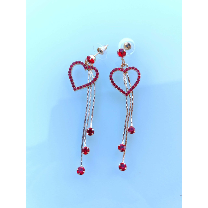 Boucles d'oreilles pendantes dorées coeur et strass rouges