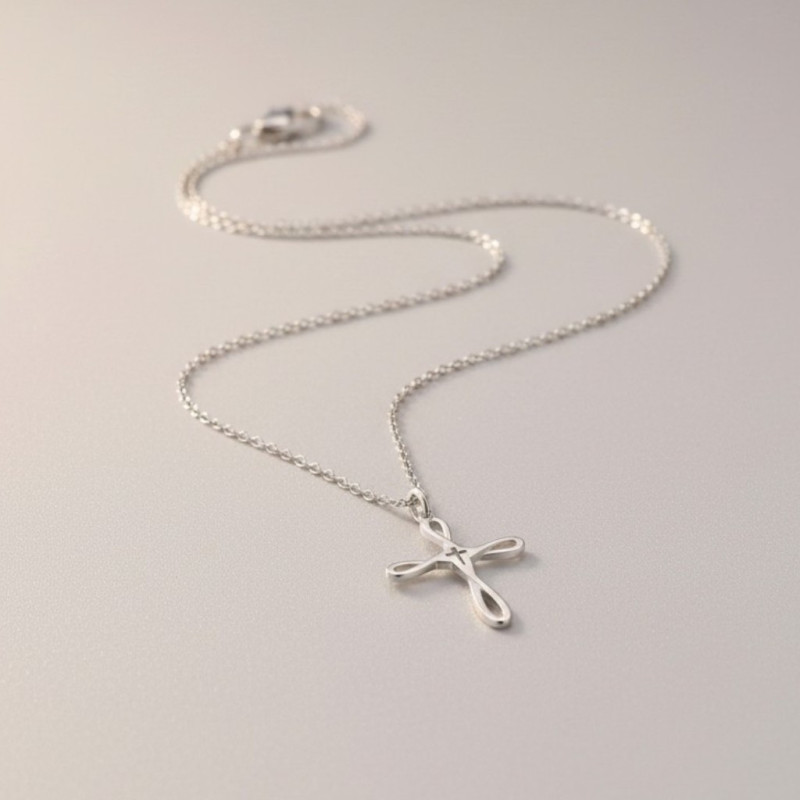 Collier argenté croix ajourée Acier