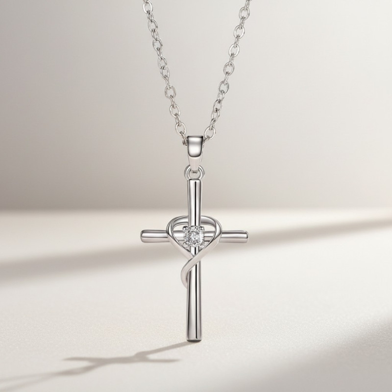 Collier argenté croix et coeur Plaqué or blanc