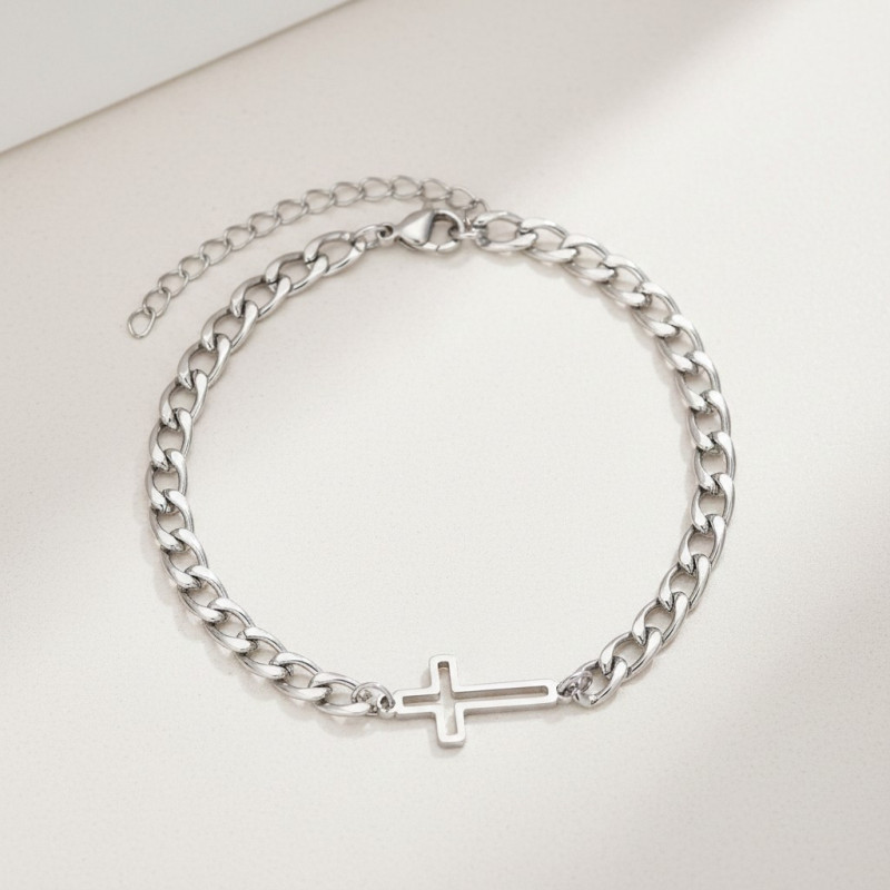 Bracelet homme grandes mailles argentées croix ajourée Acier