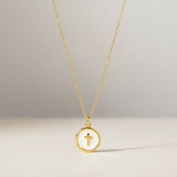 Collier doré croix médaillon blanc nacré Acier