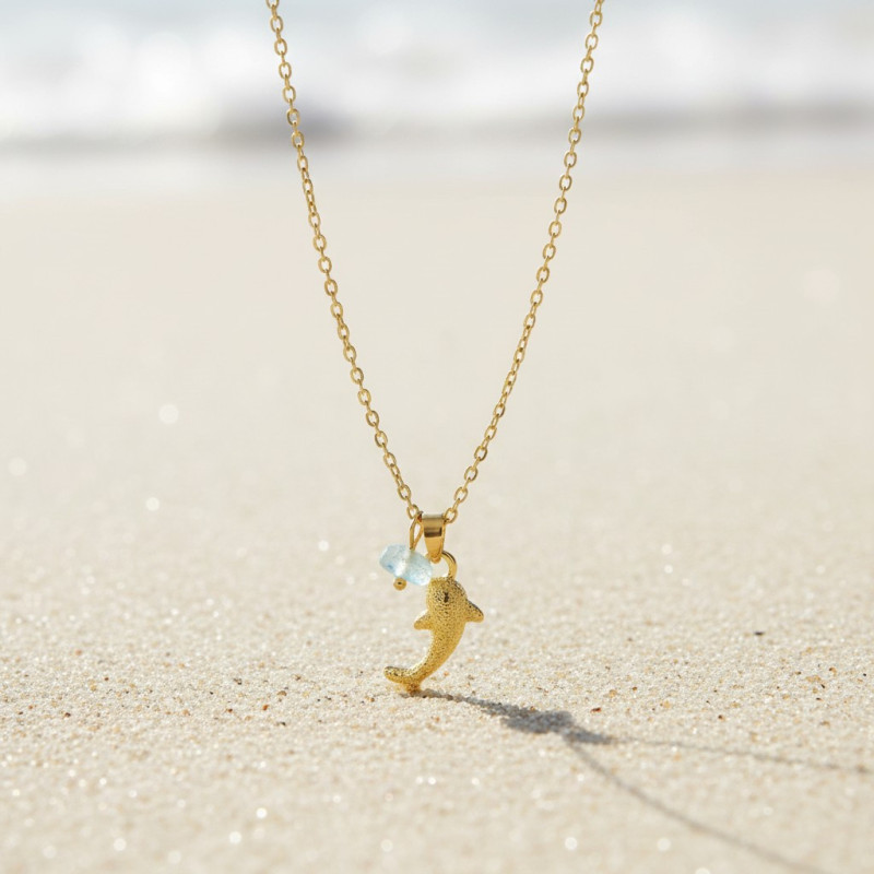 Collier doré requin et pierre bleue Plaqué or