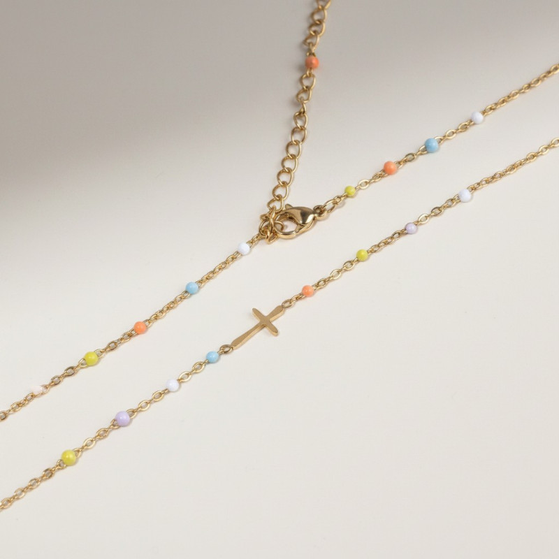 Collier doré croix et perles d'émail colorées Acier