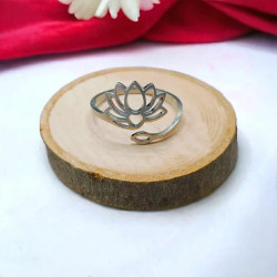Bague ajustable lotus argenté Acier