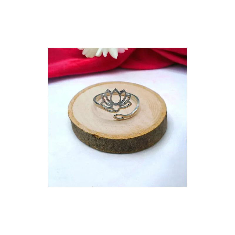 Bague ajustable lotus argenté Acier