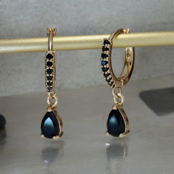 Boucles d'oreilles dorées zircon noir Plaqué or