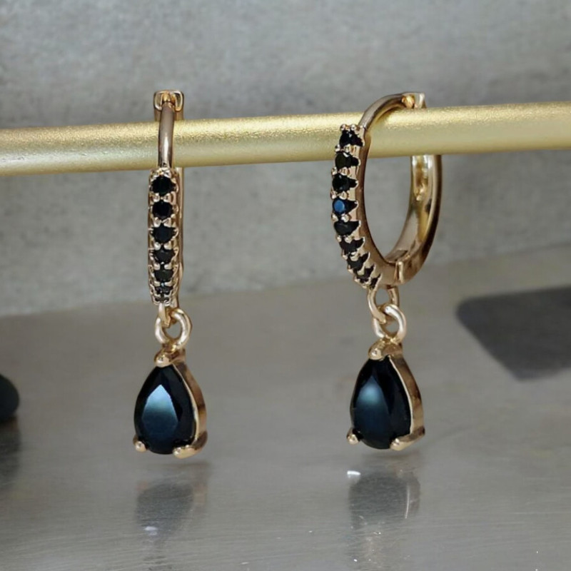 Boucles d'oreilles dorées zircon noir Plaqué or