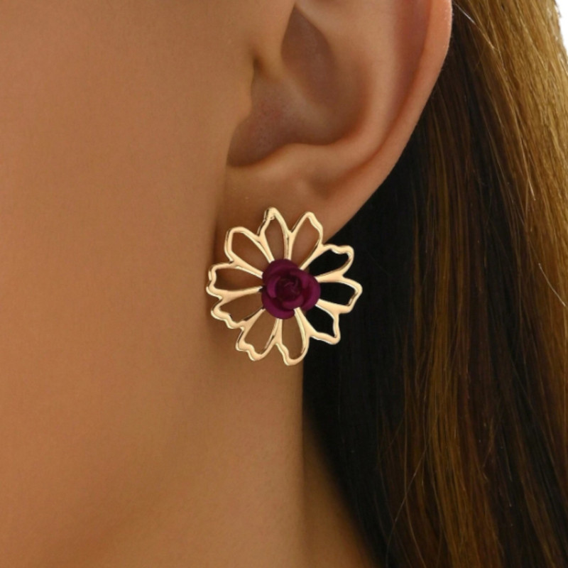Clous d'oreilles fleurs dorées avec rose violette
