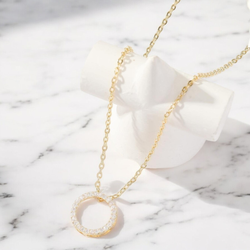 Collier doré anneau avec zircon Plaqué or