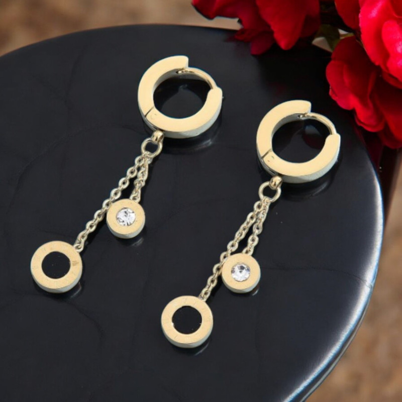 Boucles d'oreilles pendantes dorées chiffres romains et strass Acier